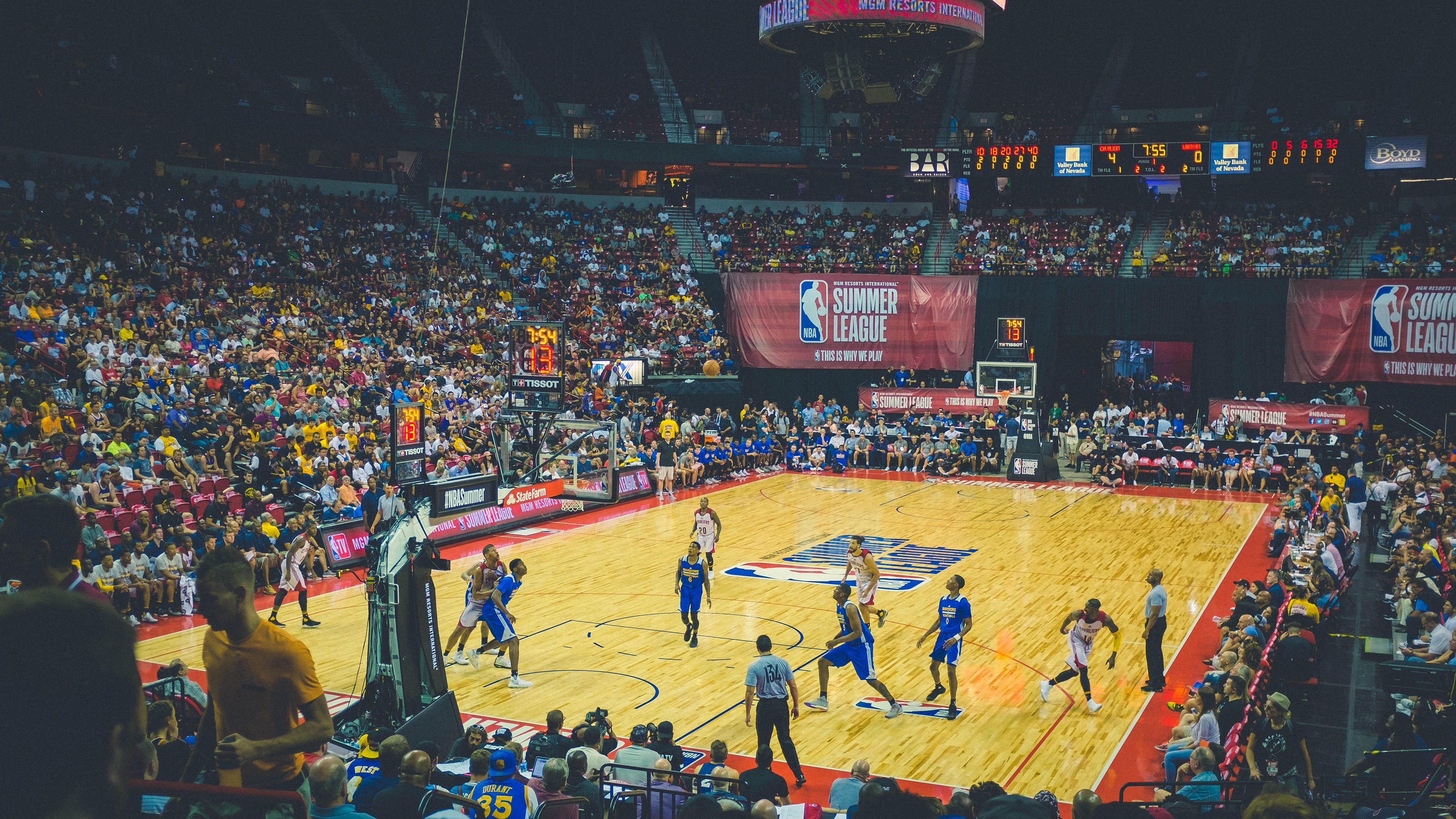 伊布一锤定音，葡萄牙横扫摩洛哥背后的战术革命